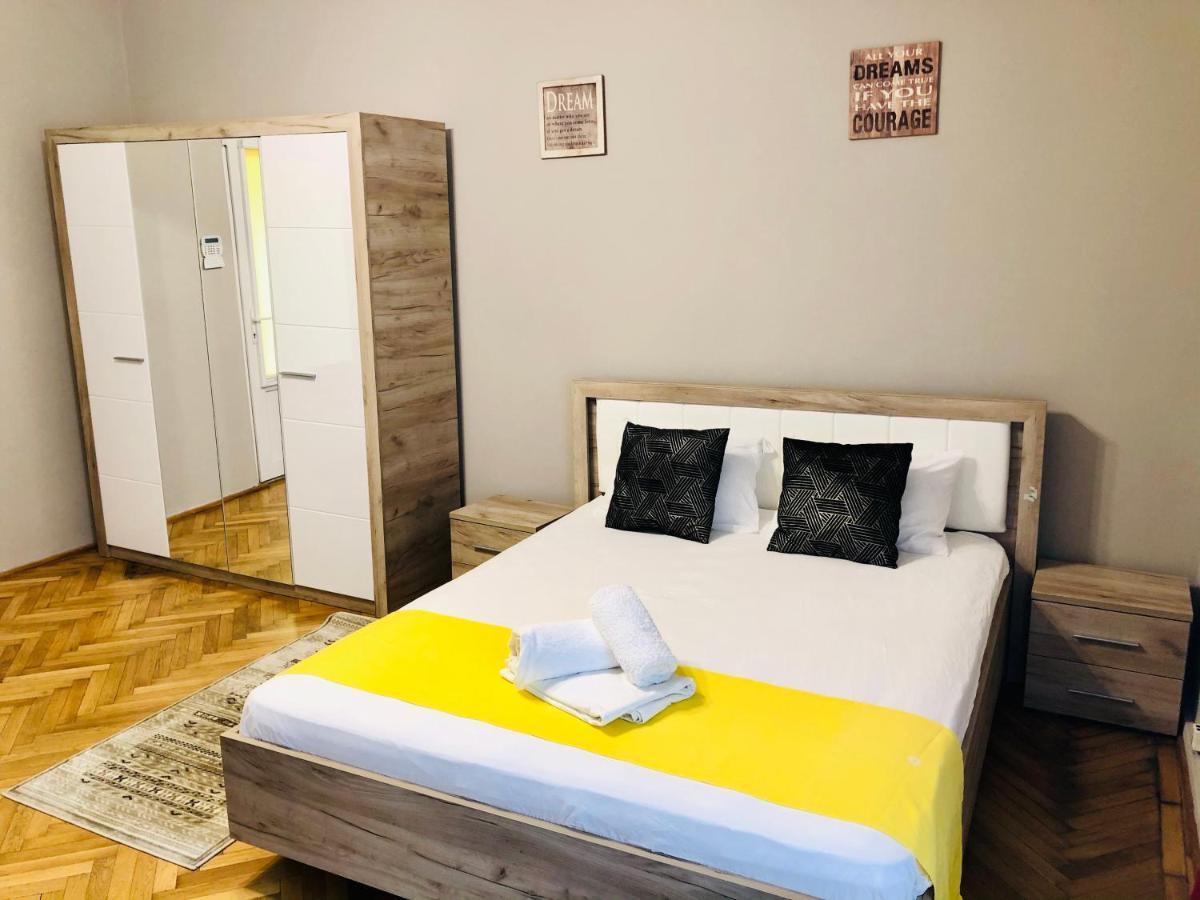 Ultra-Central Apartment Just In Union Squere Timişoara Exterior foto
